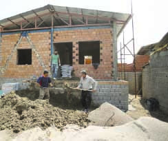 اتمام بازسازی سه هزار و ۳۳۳ واحد تخریبی زلزله‌زدگان میانه و سراب