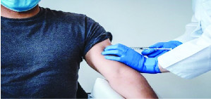 ۹۰ درصد جمعیت بالای ۱۲ سال استان بوشهر واکسن کرونا دریافت کردند
