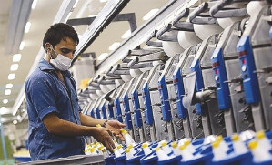 افتتاح ۹۸ واحد تولیدی و صنعتی در استان اردبیل