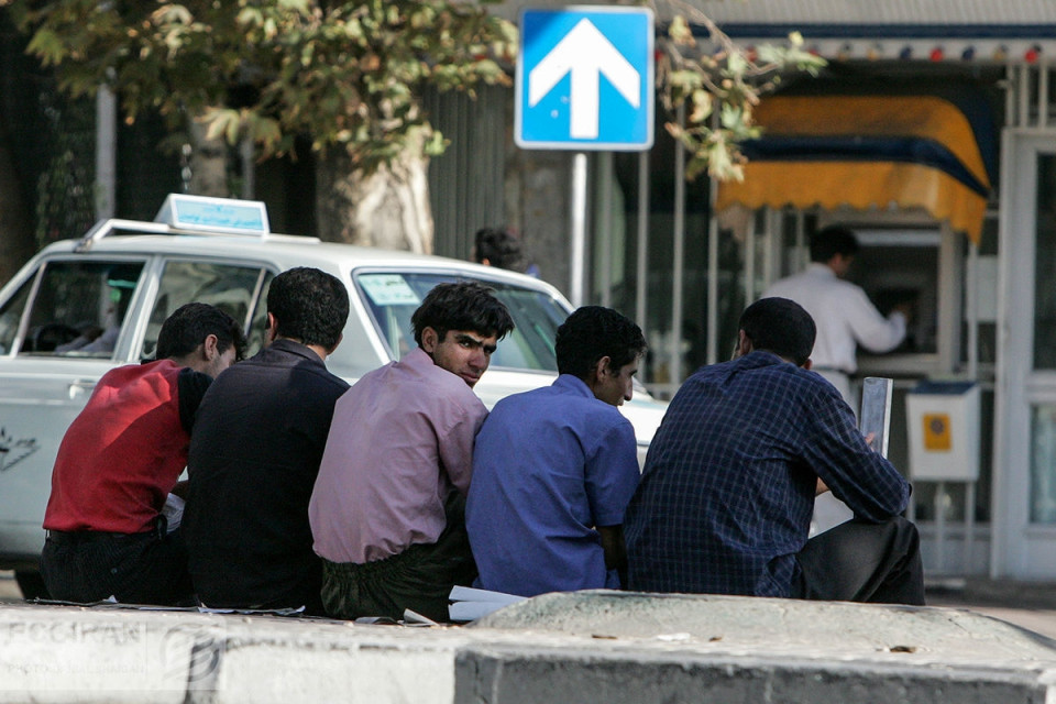 جامعه، گرفتار یک درد نیست