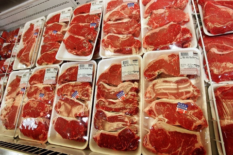 روزانه ۲۰۰ تن گوشت گرم وارد کشور می‌شود