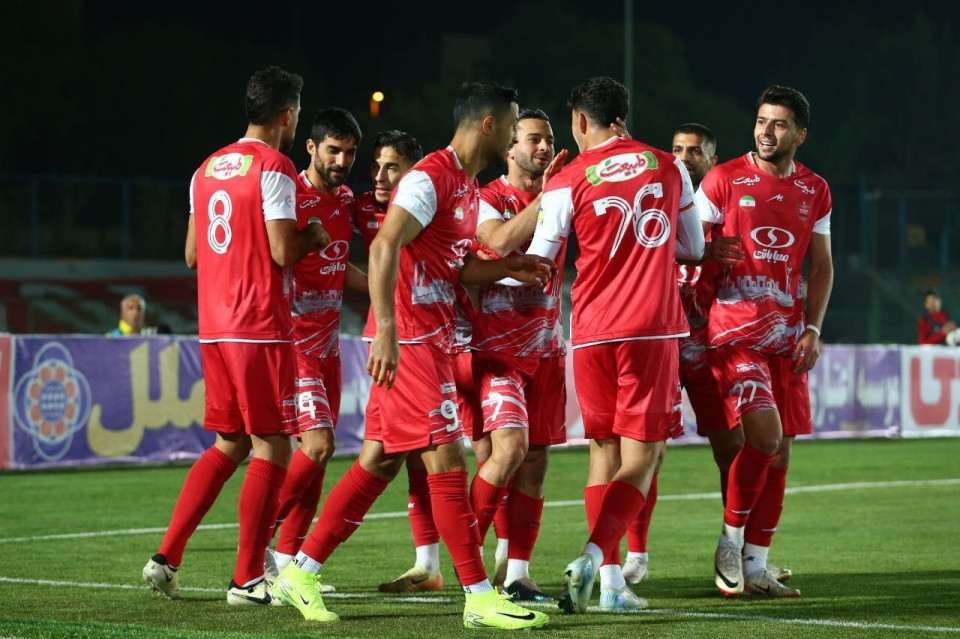 برد مقابل شمس آذر  به پرسپولیس کمک زیادی کرد