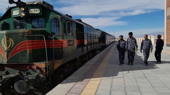 رام دوم قطار مسافربری خاش به زاهدان و بالعکس راه‌اندازی شد