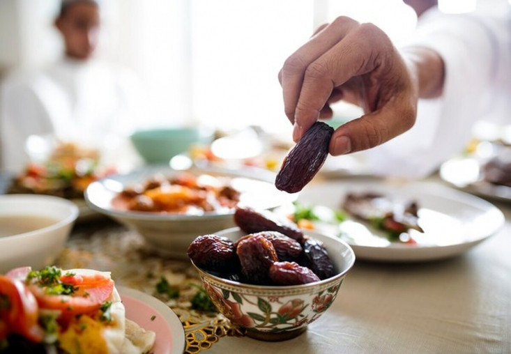 افطار را با مواد غذایی سبک آغاز کنید