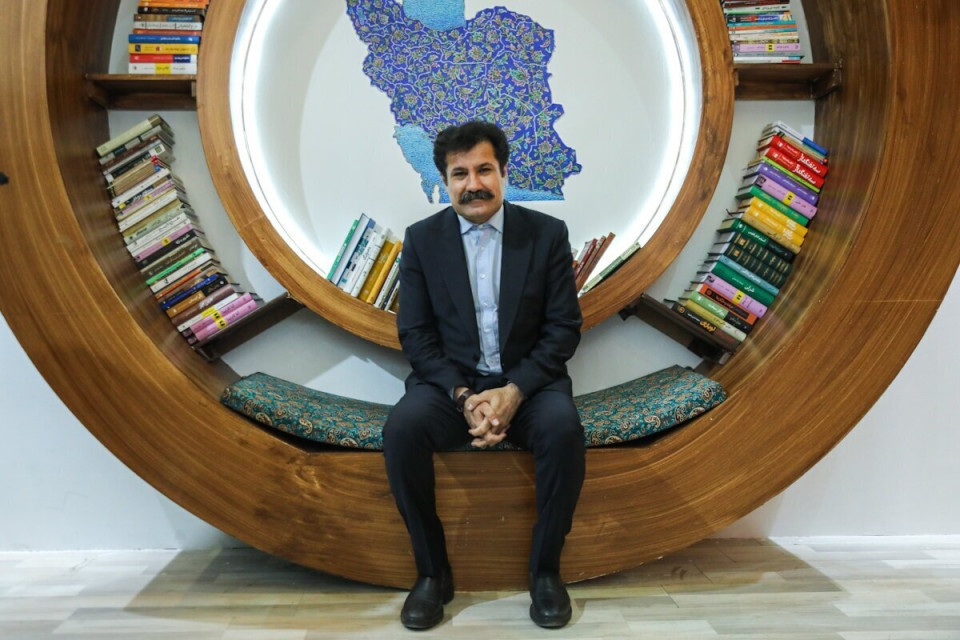 حامی راه‌اندازی ۱۰۰ کتابخانه سیار روستایی هستیم
