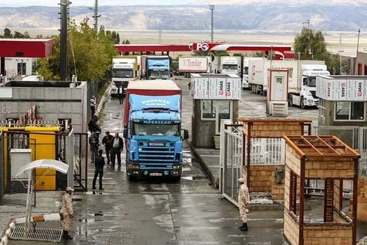 سالانه ۳.۵ میلیون تن کالا از مرز بازرگان ترانزیت می‌شود