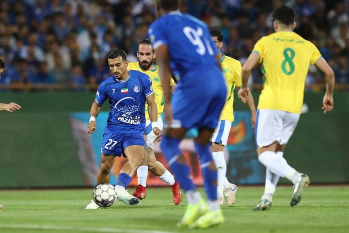 استقلال باید خط دفاعی خود را بازسازی کند