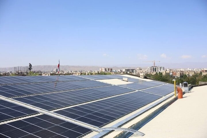 استان سمنان پیشگام در انرژی پاک؛ طرحی برای تبدیل خانه‌ها به نیروگاه