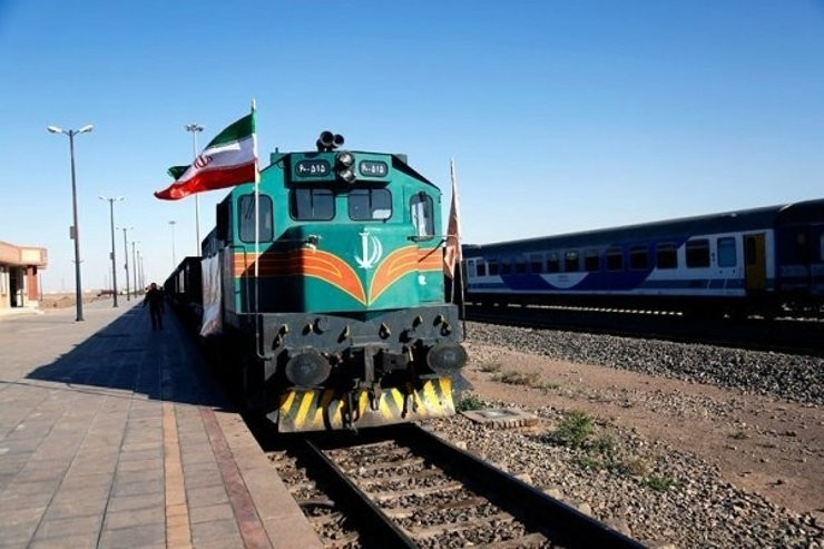 قطار مسافری ایران- افغانستان منتظر رفع مشکلات مرزی