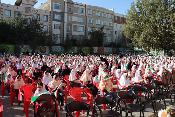 آغاز سال تحصیلی جدید در شهر و استان تهران  با بیش از ۲ میلیون دانش‌آموز