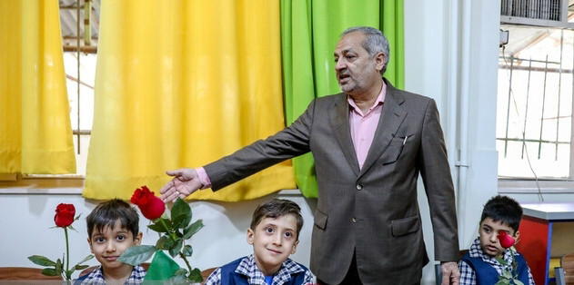 برچیده شدن بخش زیادی از مدارس  کانکسی و سنگی