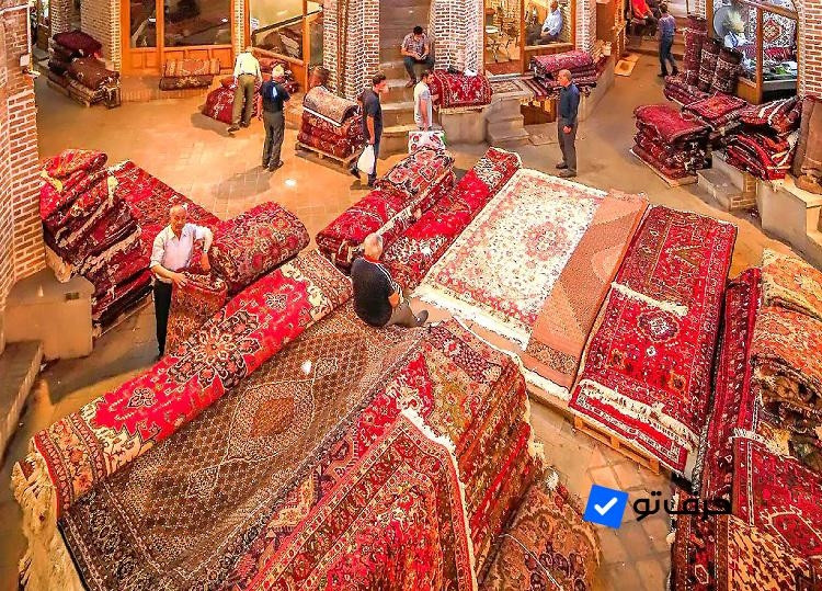 برپایی نمایشگاه فرش های آذربایجان با مشارکت شهرداری منطقه ۸ تبریز