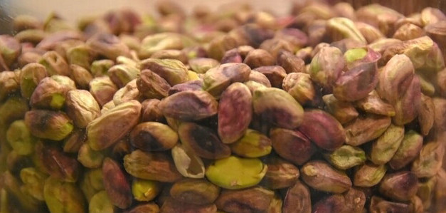 تأثیر مصرف پسته در شب بر میکروبیوم روده  در مبتلایان پیش‌دیابت