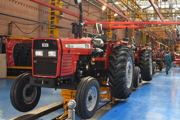 قاچاق سالانه ۶۰۰۰ تراکتور ایرانی به خارج از کشور