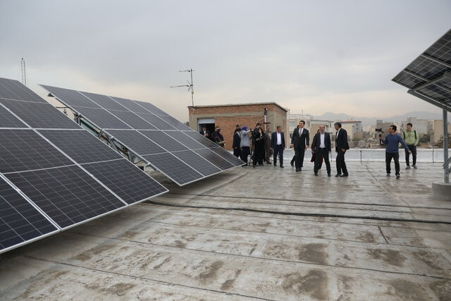 نخستین مدرسه مجهز به نیروگاه خورشیدی  در تهران افتتاح شد