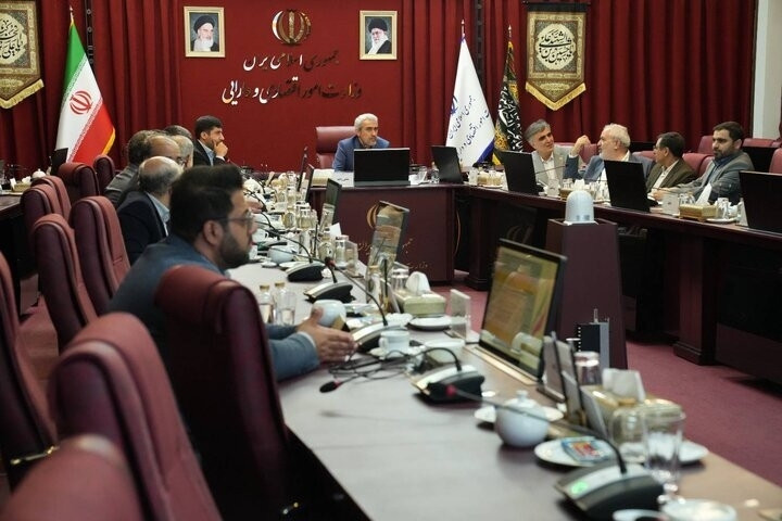 اعطای اقامت به اتباع خارجی در قبال سپرده گذاری یا سرمایه گذاری