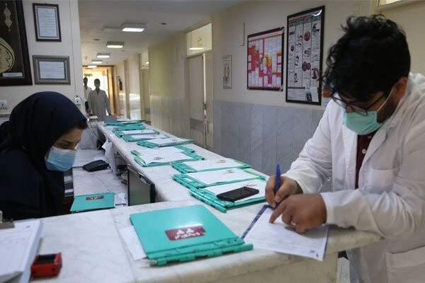 اجرای تکمیل ظرفیت در آزمون دستیاری پزشکی ۱۴۰۴