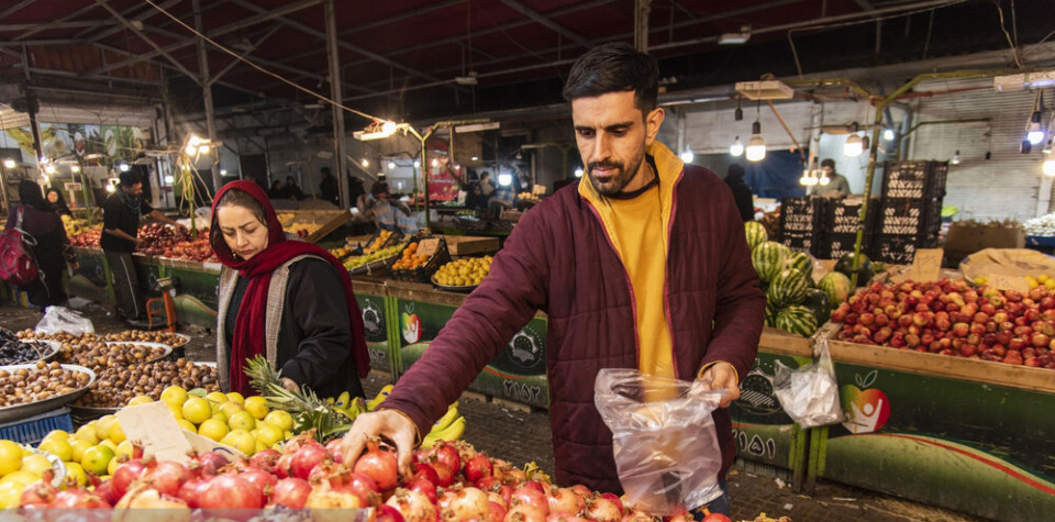 تهرانی‌ها نگران انار و آجیل شب یلدا نباشند