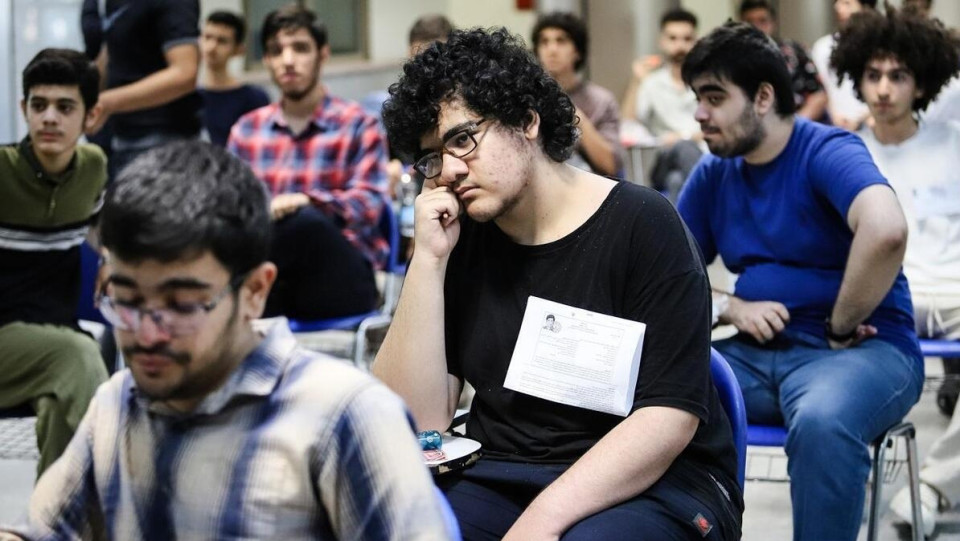 چه کسانی نمی‌توانند در آزمون کارشناسی ارشد ۱۴۰۵ ثبت نام کنند