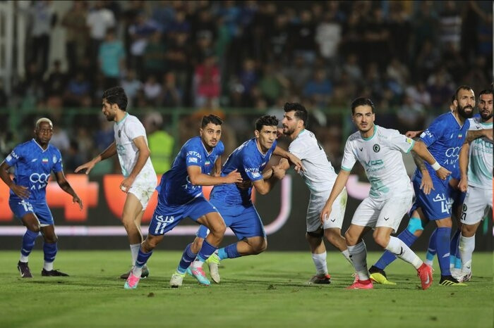 مشکل استقلال  در خط حمله‌ است