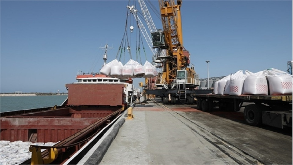 رونق تجارت و صادرات در روزهای زمستانی بندر امیرآباد بهشهر