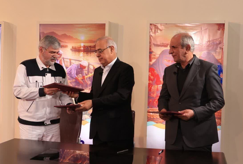 امضای چهار تفاهم‌نامه و قرارداد در راستای توسعه دریاپایه هرمزگان