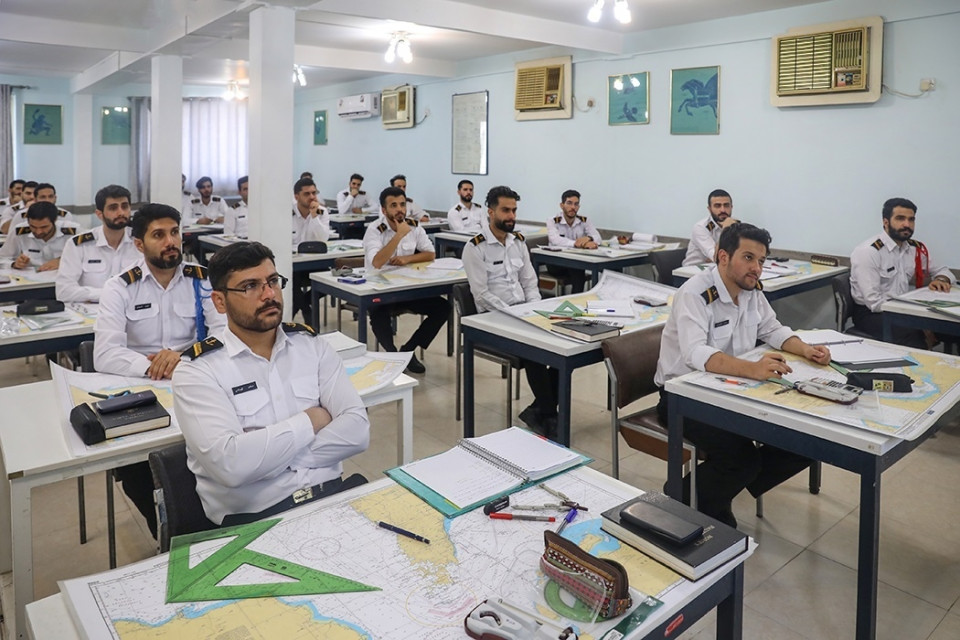 جذب بسیاری از دانشجویان رشته‌های دریایی  در شرکت‌های کشتیرانی