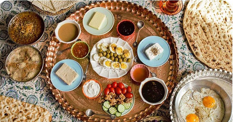 خوردن وعده «سحری» برای روزه‌داران لازم است