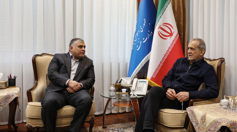 بازدید رئیس‌جمهوری از وزارت نفت