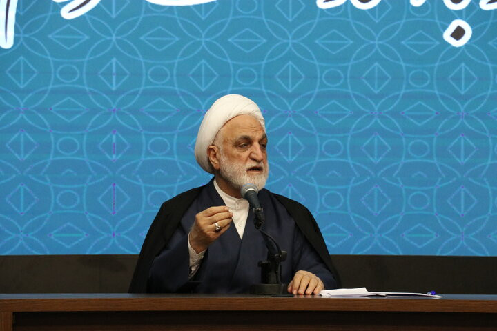 از مذاکره استقبال می‌کنیم اما تحمیل را نمی‌پذیریم