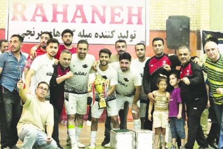 رهانه همه جا قهرمانه