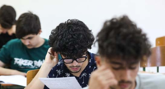 تمدید مهلت انتخاب رشته آزمون های سراسری و پذیرش دانشجو معلم تا ۱۹ مهر