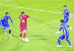 تغییر مداوم مدیریت در استقلال و پرسپولیس  و ۱۰ پرسش